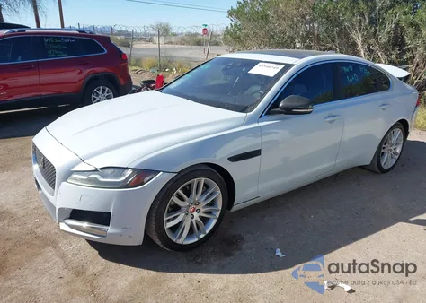 2016 Jaguar Xf 35T Prestige из США, поврежденный, VIN SAJBE4BV1GCY06384